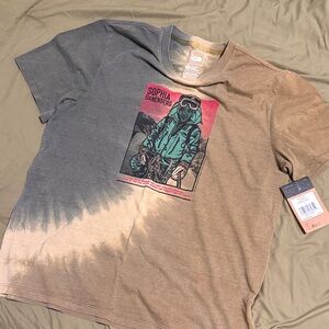 NWT The North Face Men's Size L Brown Sophia Danenberg Everest
Summit T-Shirt